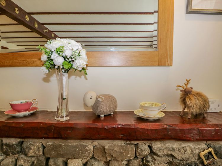 Anniversary Cottage, listing photograph 7