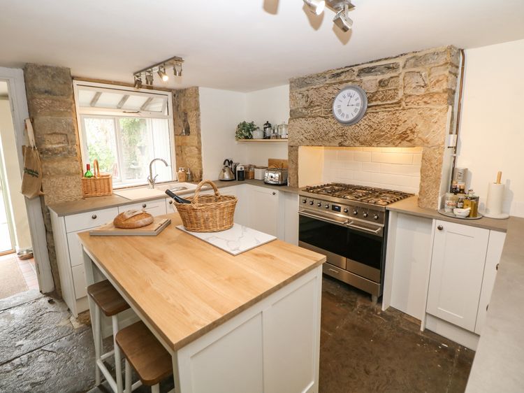 Hunters Cottage, listing photograph 12