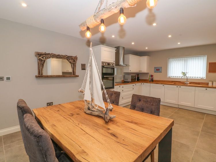Fishermans Cottage, listing photograph 12