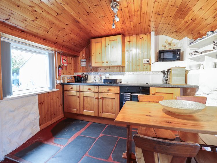 Tyn Y Cefn, listing photograph 8