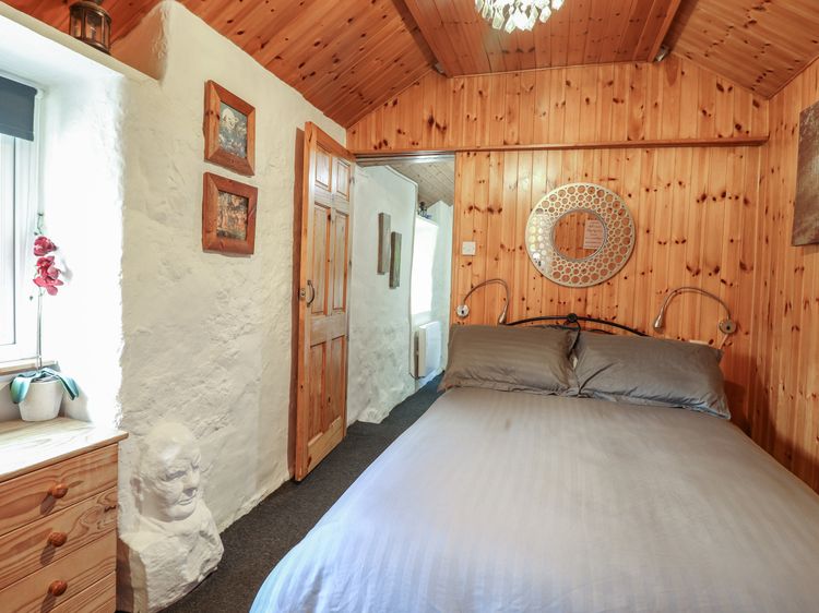 Tyn Y Cefn, listing photograph 12