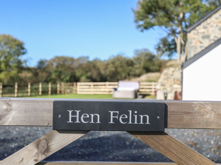 Hen Felin, listing photograph 2