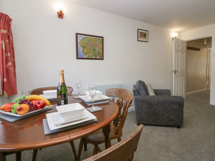 Newfield Apartment 2, listing photograph 8