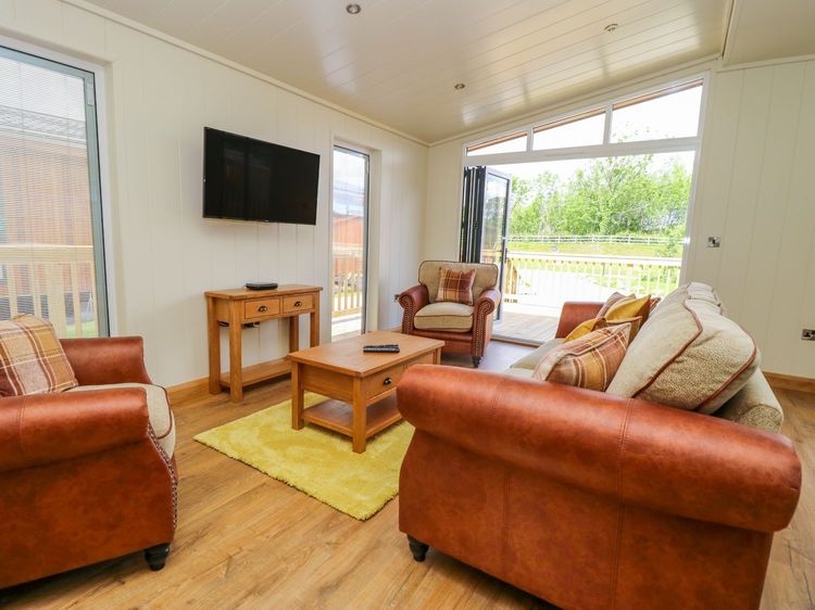 Robin Lodge, listing photograph 3