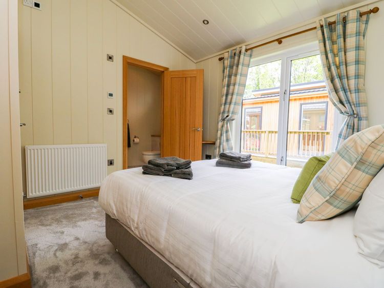 Robin Lodge, listing photograph 7