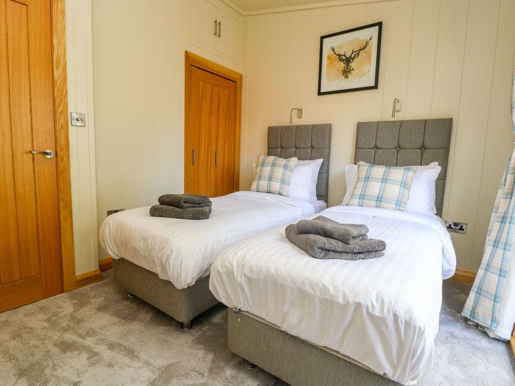 Robin Lodge, listing photograph 11