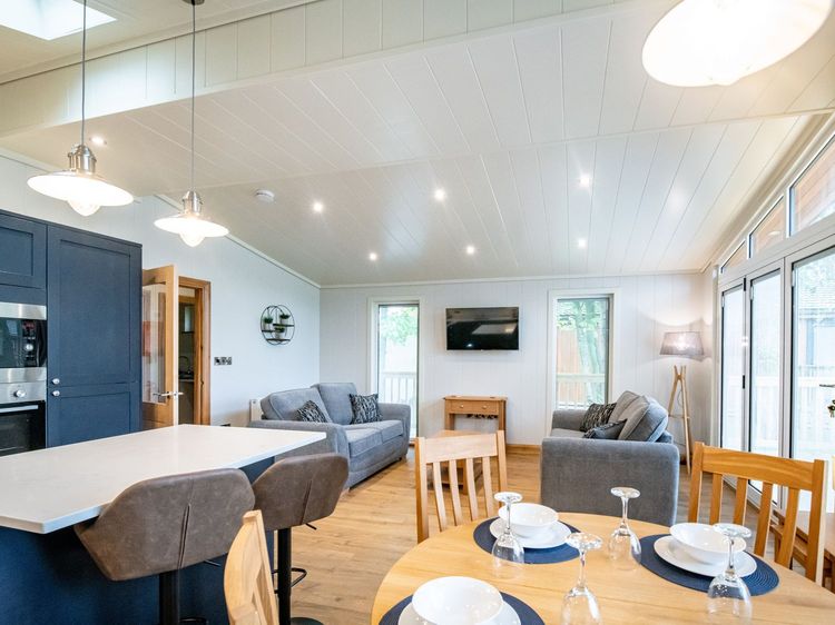 Bluebell Lodge, listing photograph 11