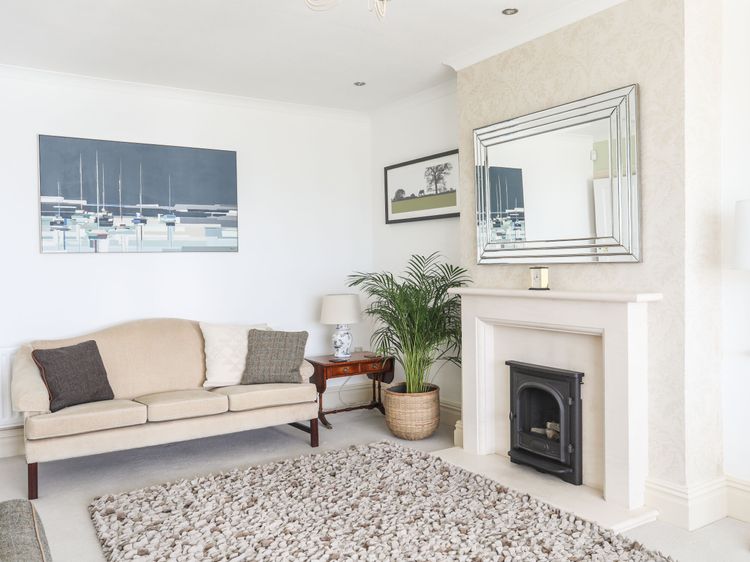 Awelfryn, listing photograph 9