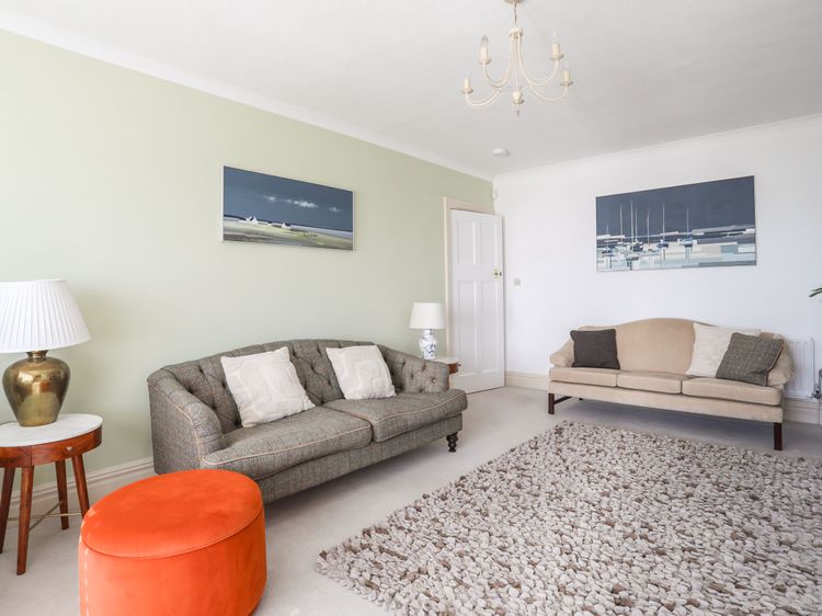 Awelfryn, listing photograph 7