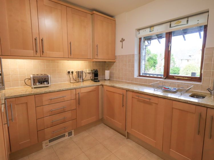 Beechside, listing photograph 9