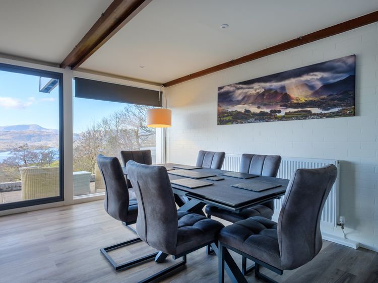 Paddock House, listing photograph 12