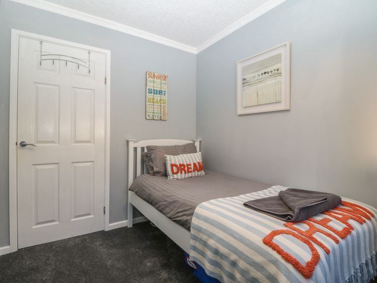 Ty Glan Morfa, listing photograph 12