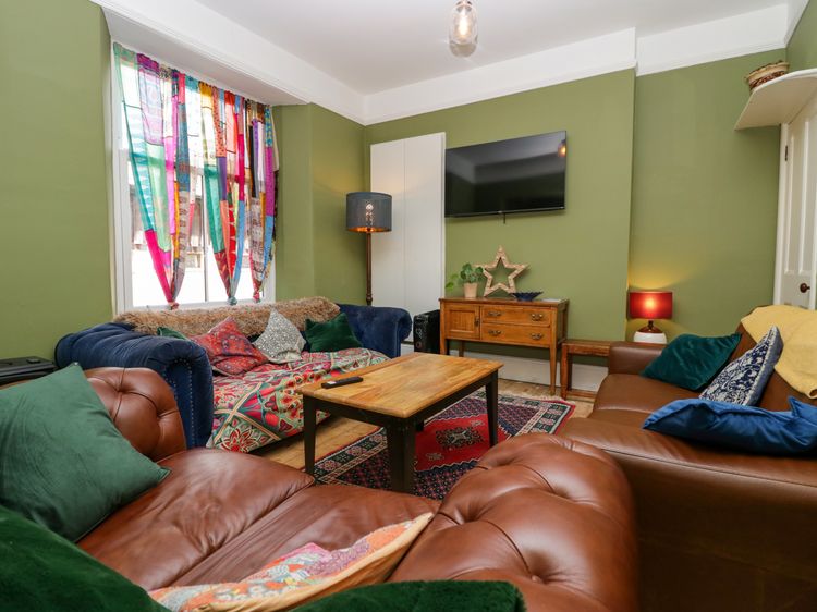 Sunnycote, listing photograph 11