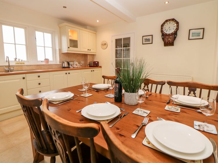 Lower Cowden Farm, listing photograph 10