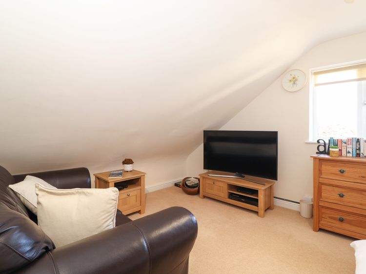 Uplands Retreat, listing photograph 3