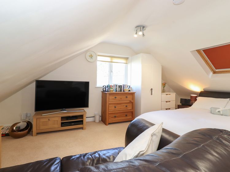 Uplands Retreat, listing photograph 4