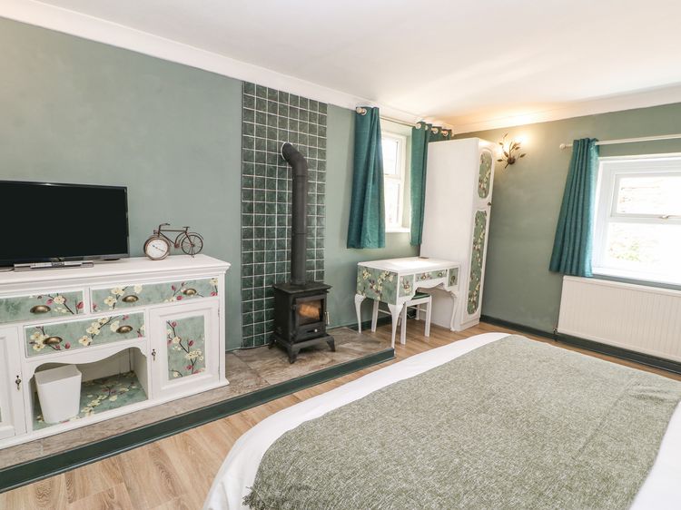 Rock Cottage, listing photograph 12