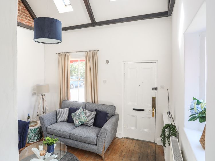Ceris Lodge, listing photograph 12