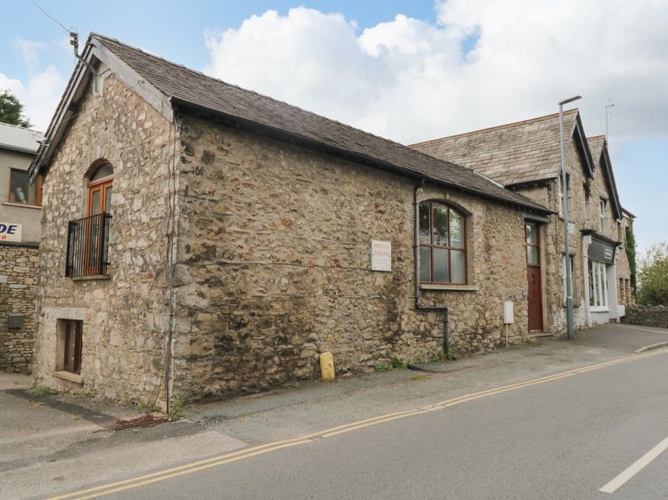 Coach House, listing photograph 2