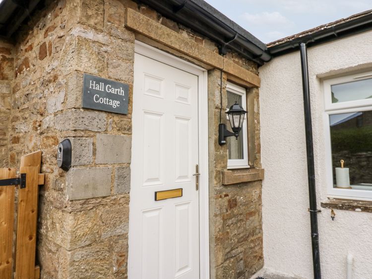 Hall Garth Cottage, listing photograph 2