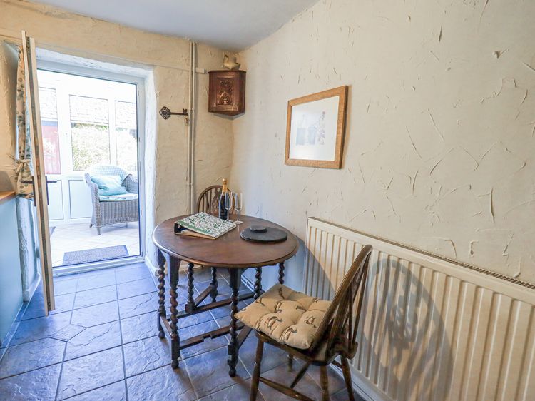 Lavender Cottage, listing photograph 9