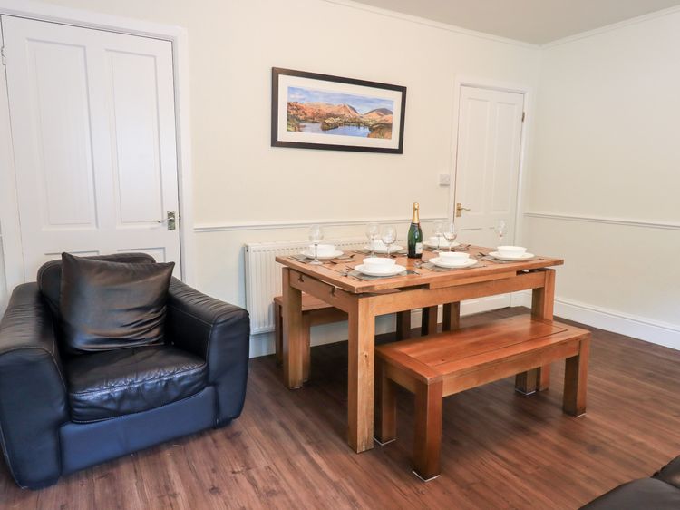 6 Calgarth View, listing photograph 5