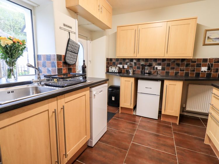 6 Calgarth View, listing photograph 10