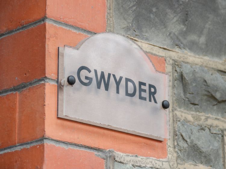 Gwyder, listing photograph 2