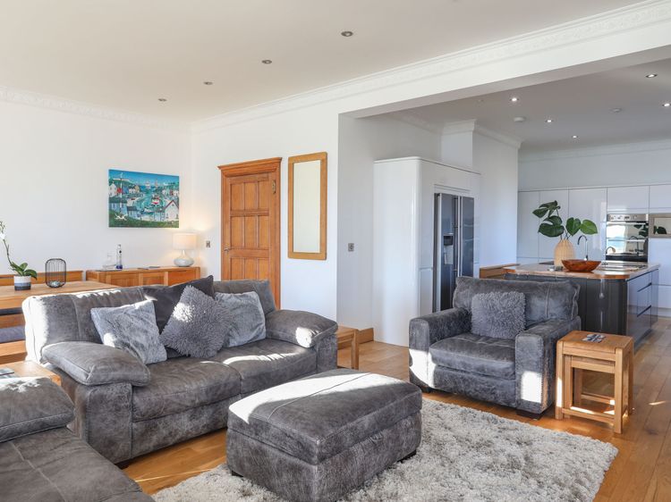 Bryn Mel Manor Straits View, listing photograph 11