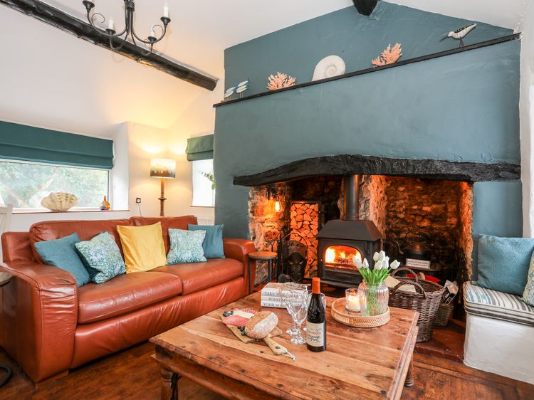 Ty Bach - Beaumaris, listing photograph 4