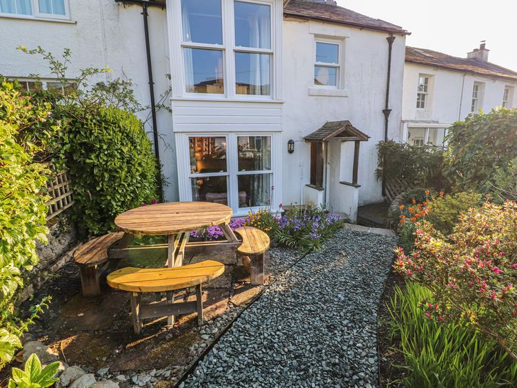 Brookside Cottage, listing photograph 3