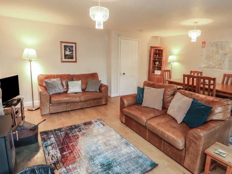 Brookside Cottage, listing photograph 9