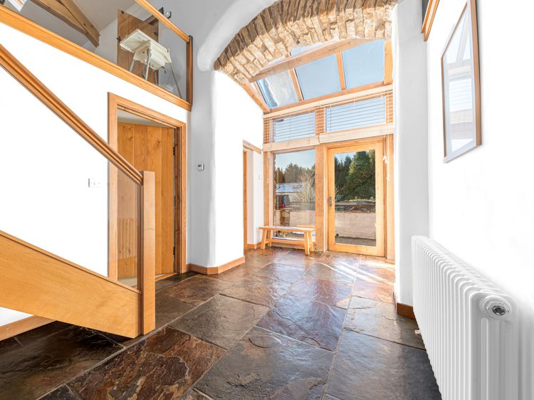 Swallow Barn, listing photograph 2