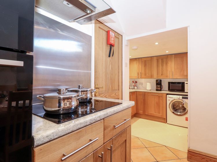 Melbreak House 1, listing photograph 11