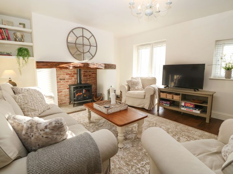 Brook Cottage, listing photograph 4