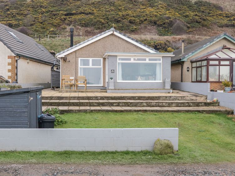 The Chalet, listing photograph 2