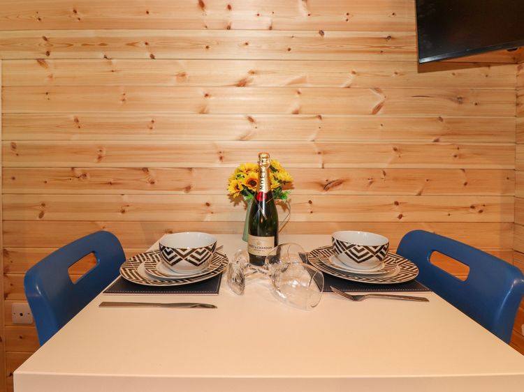 The Shearer - Crossgate Luxury Glamping, listing photograph 9