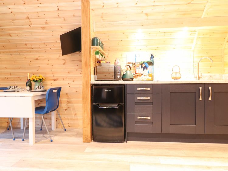 The Shearer - Crossgate Luxury Glamping, listing photograph 10
