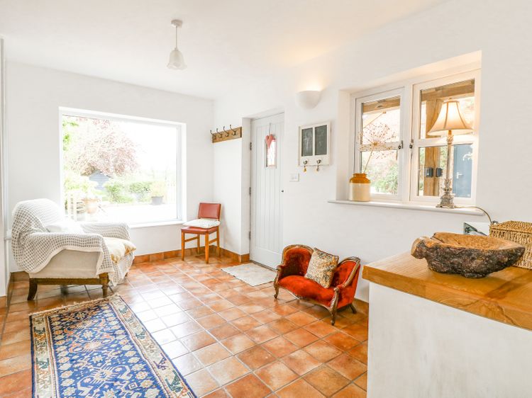 Highfield House, listing photograph 3