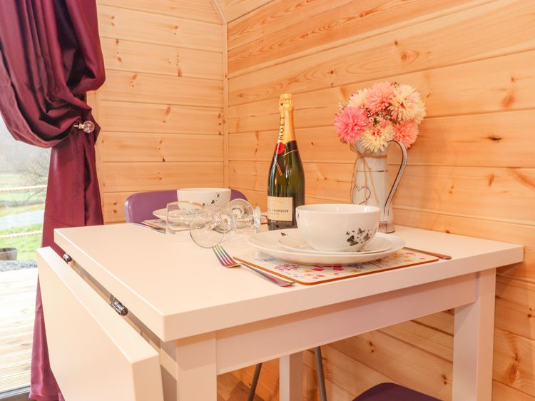 Lovies Place - Crossgate Luxury Glamping, listing photograph 10