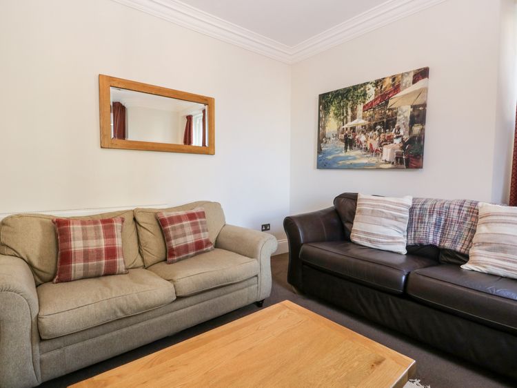 Carlton House Apartment 1, listing photograph 4
