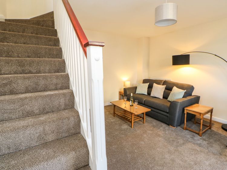 66 Dale Grove, listing photograph 10