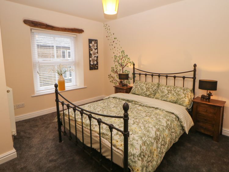 Howard's Hideaway, listing photograph 12