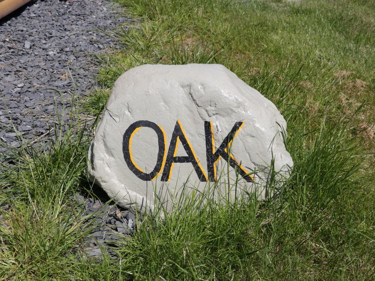Oak, listing photograph 5