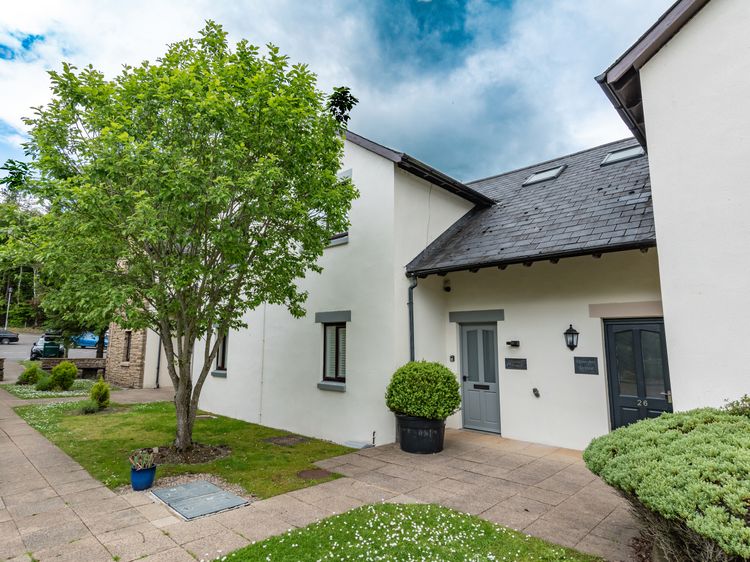Whisk Away Cottage, listing photograph 3