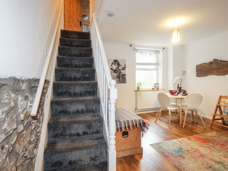 5 Thomas Street, listing photograph 8