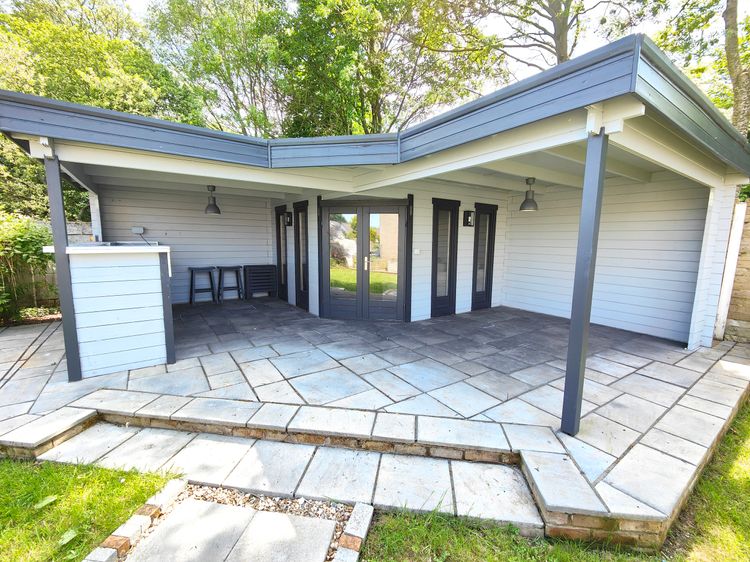 Sanderson House, listing photograph 4