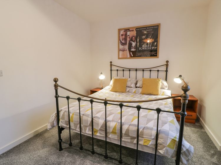 Bronwen House, listing photograph 11