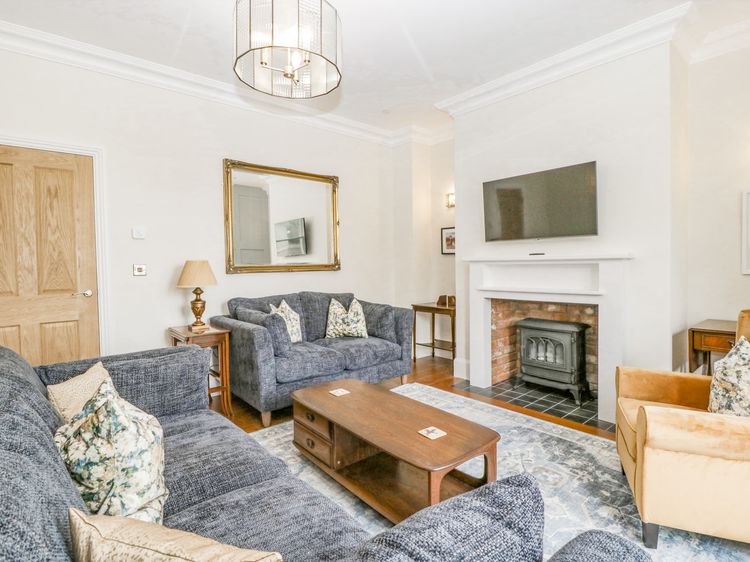 Belle Vue, listing photograph 4