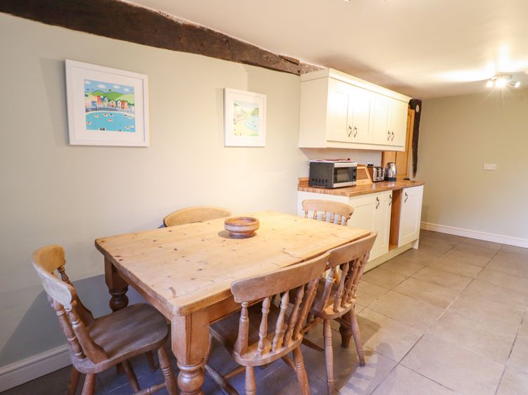 Ynys, listing photograph 6